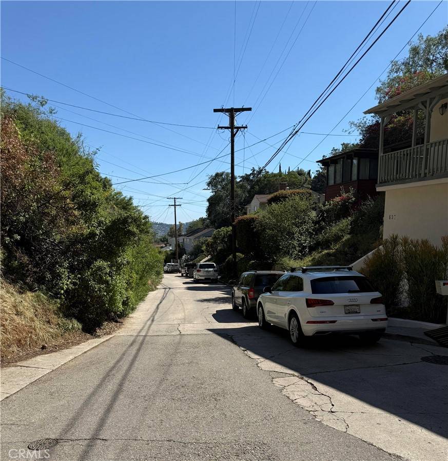 Glendale, CA 91206,641 Canyon DR