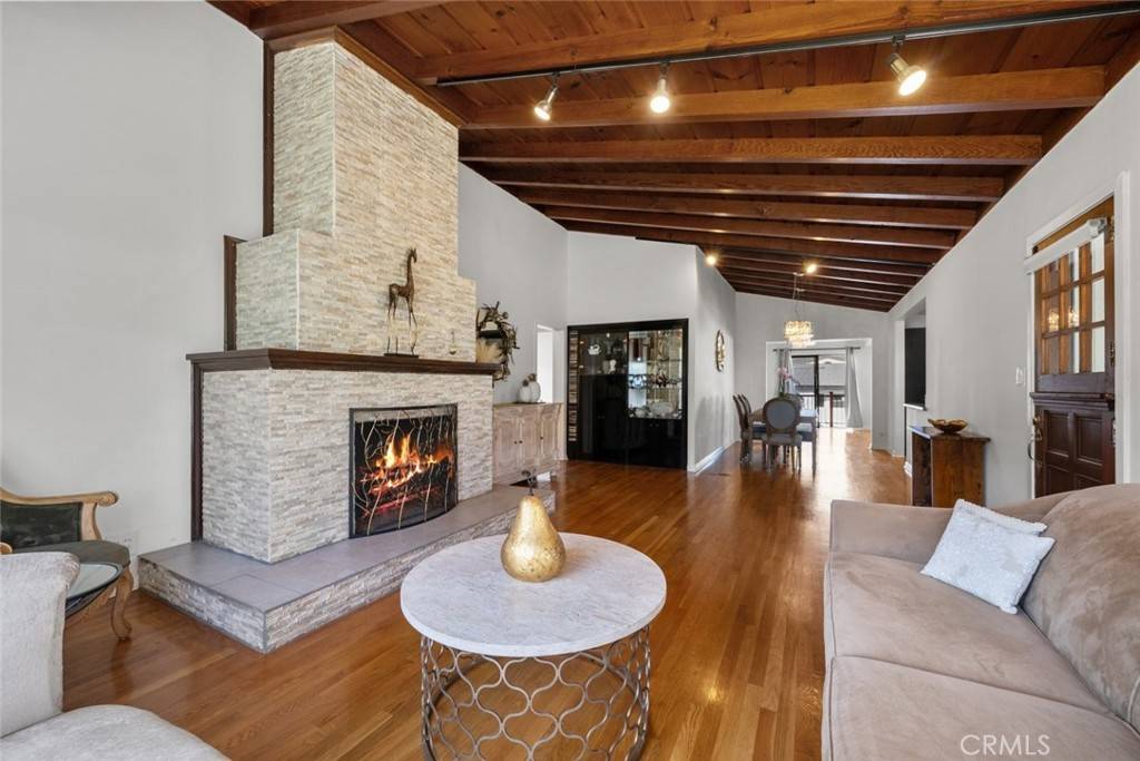 La Crescenta, CA 91214,2920 Fairmount AVE