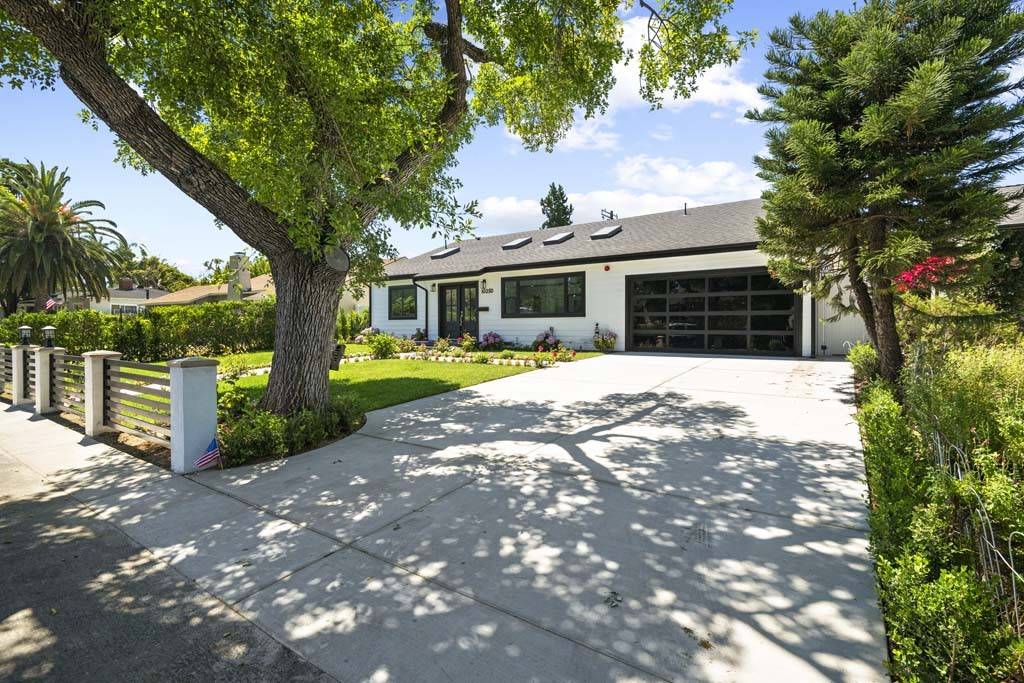 North Hollywood, CA 91601,10350 McCormick ST