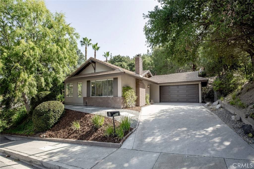 Glendale, CA 91208,2101 El Arbolita DR
