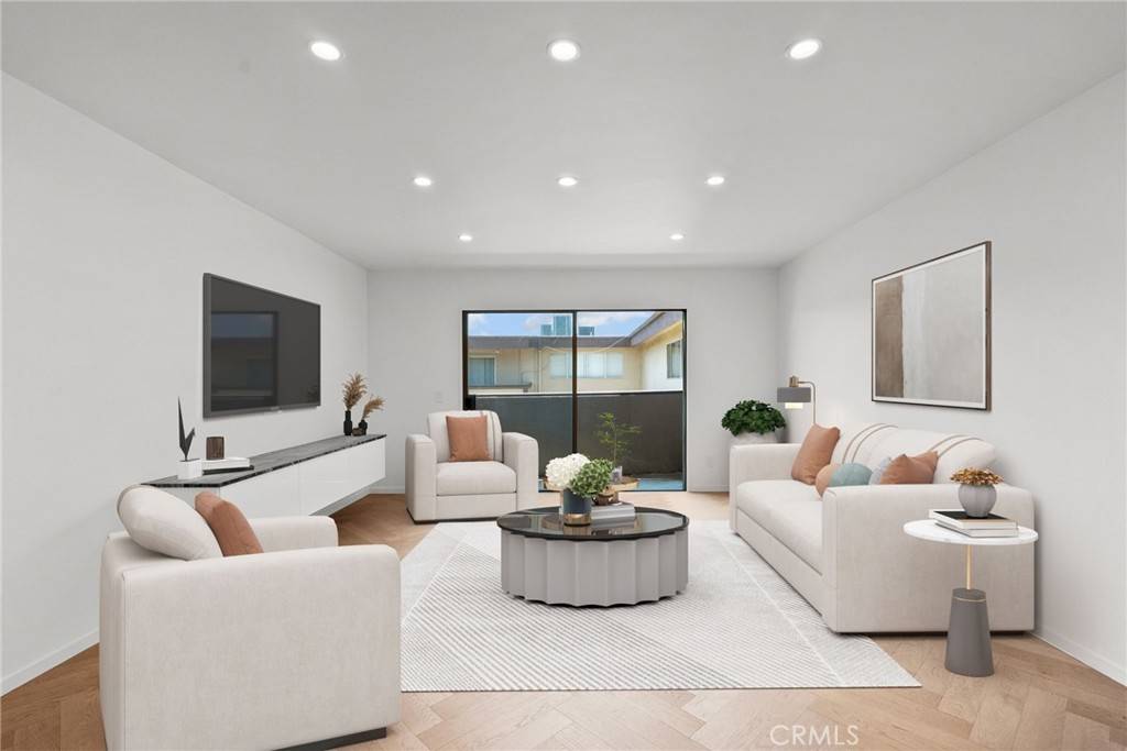 Glendale, CA 91206,330 N Jackson ST #313