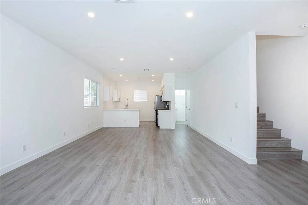North Hollywood, CA 91601,5026 1/2 Cleon AVE
