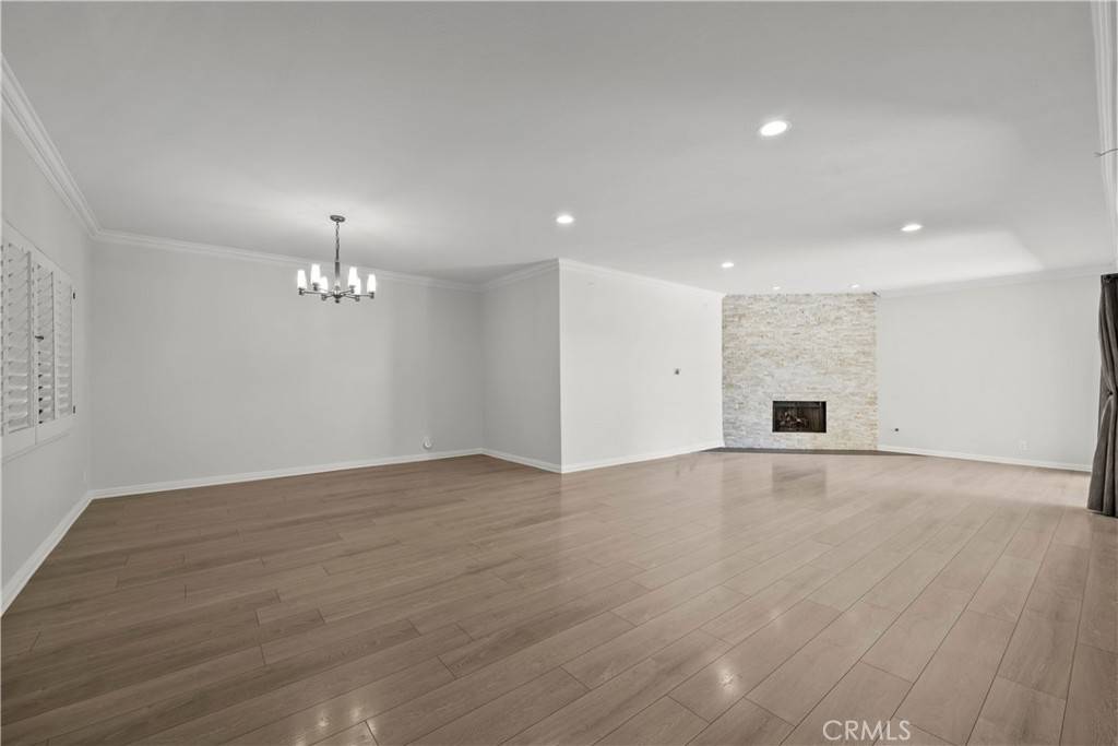 Valley Village, CA 91607,12355 Chandler BLVD #101