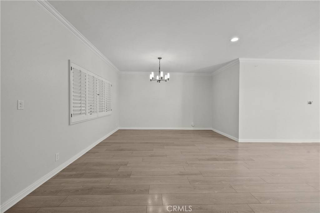 Valley Village, CA 91607,12355 Chandler BLVD #101