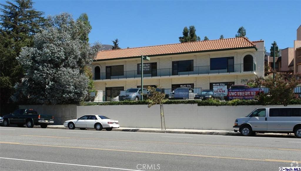La Crescenta, CA 91214,2505 foothill BLVD #E
