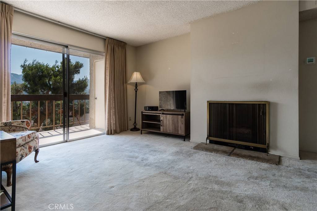 Glendale, CA 91208,3481 Stancrest DR #312