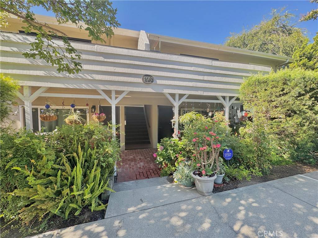 Sierra Madre, CA 91024,198 E Laurel AVE #D