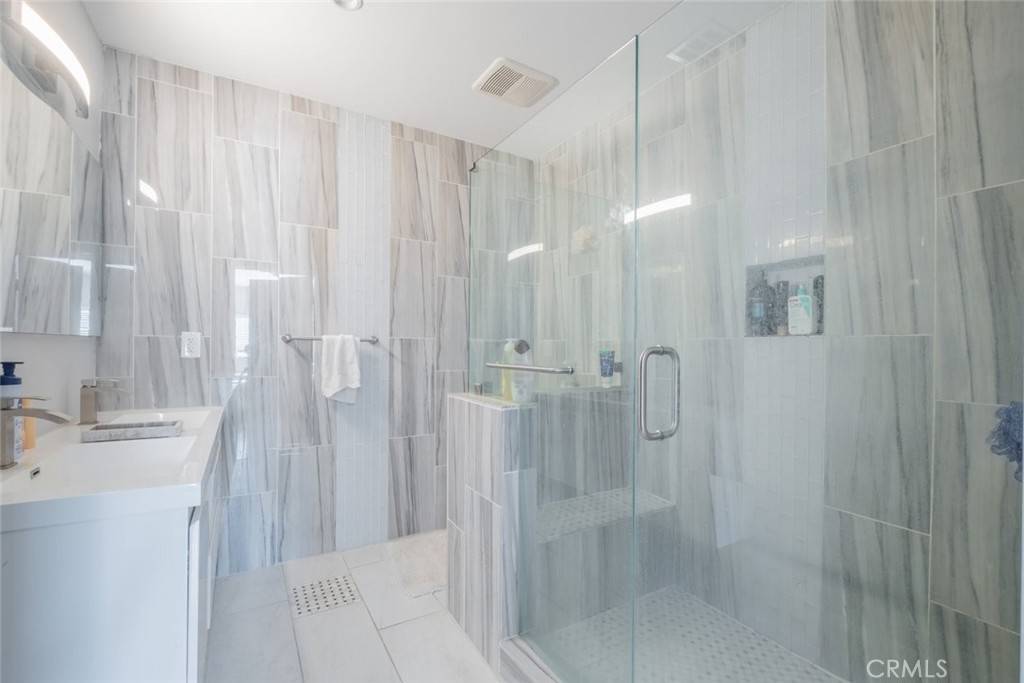Tujunga, CA 91042,6436 Day ST