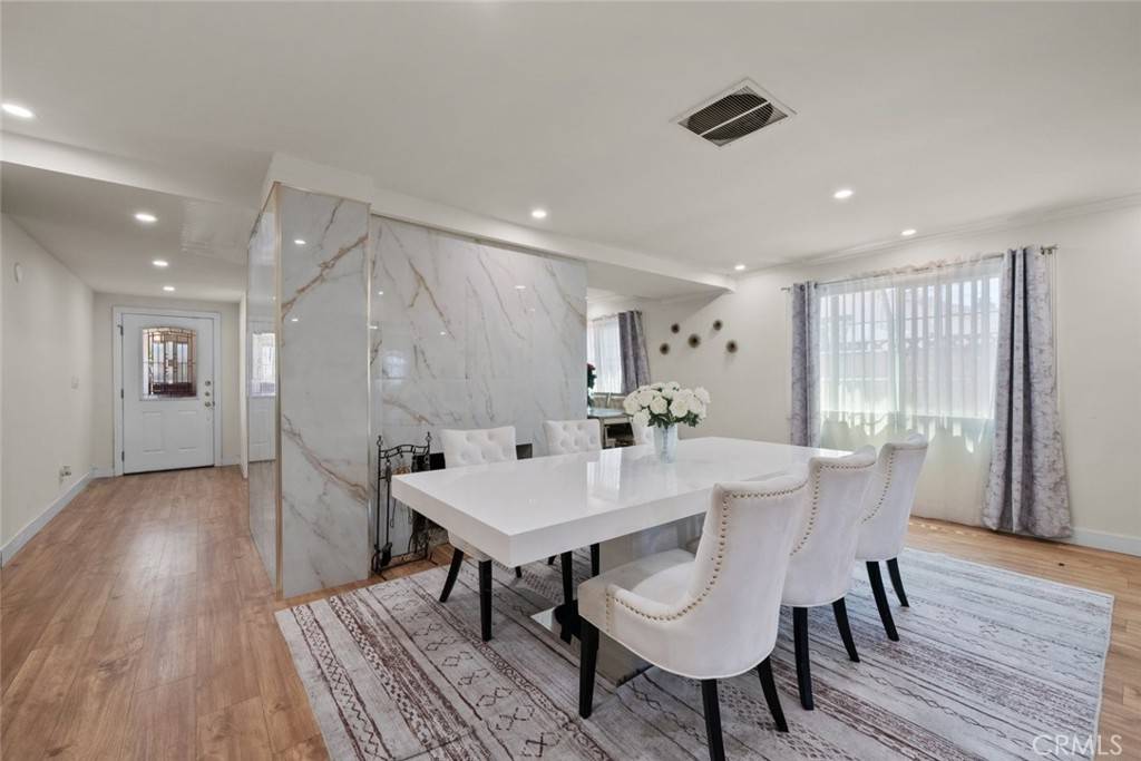 Sun Valley, CA 91352,10925 Goss ST