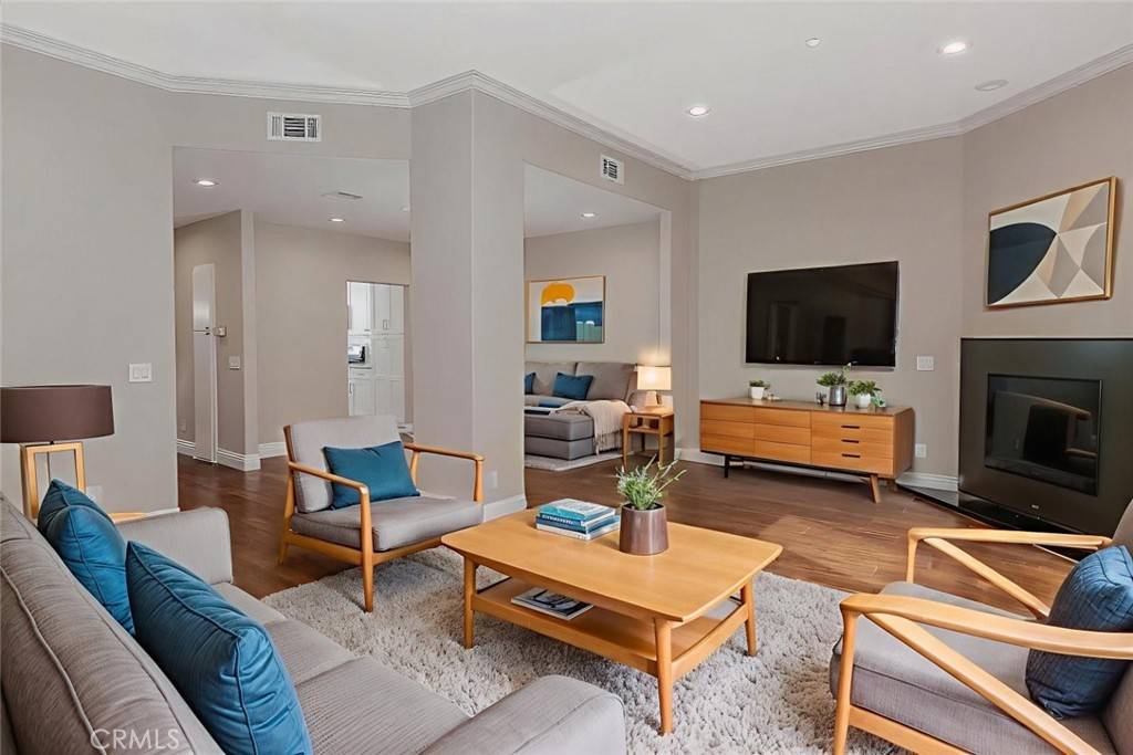 Montrose, CA 91020,2345 Montrose AVE #8