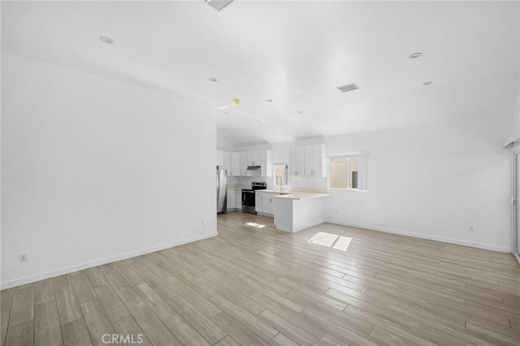 La Crescenta, CA 91214,2926 Fairmount #3/4