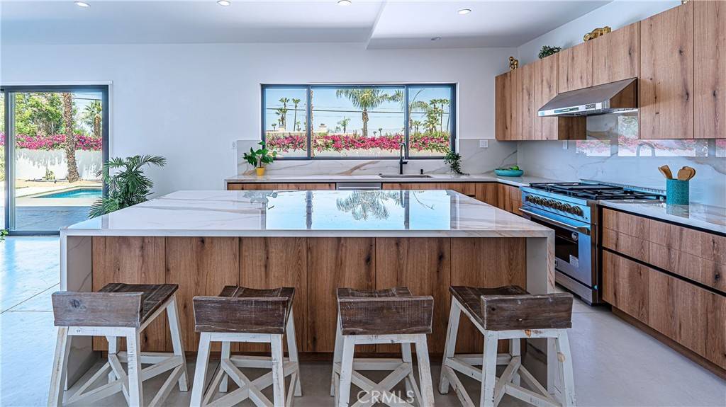 Palm Desert, CA 92260,72930 Willow ST