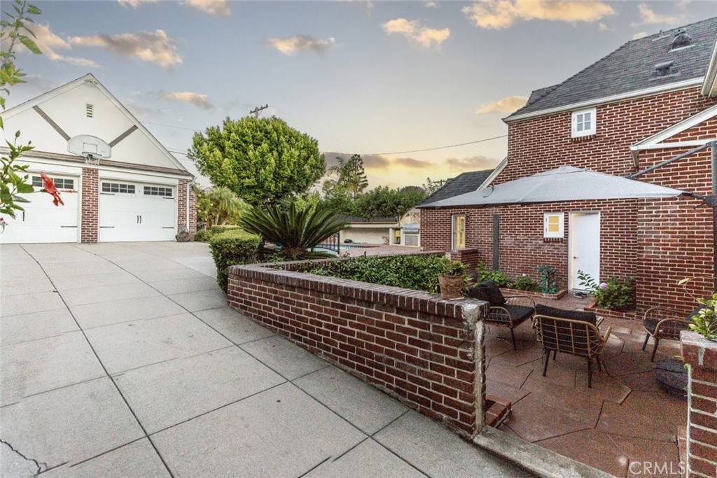 Glendale, CA 91202,1640 Ard Eevin AVE