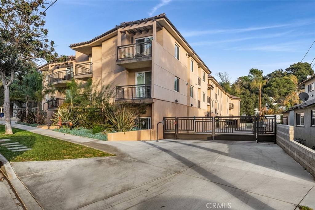 Montrose, CA 91020,1941 Waltonia DR #205