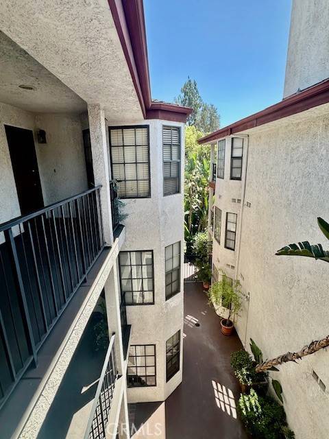 Glendale, CA 91203,811 N Columbus AVE #18