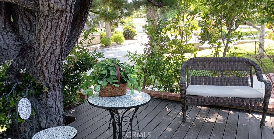 La Canada Flintridge, CA 91011,4956 Revlon DR