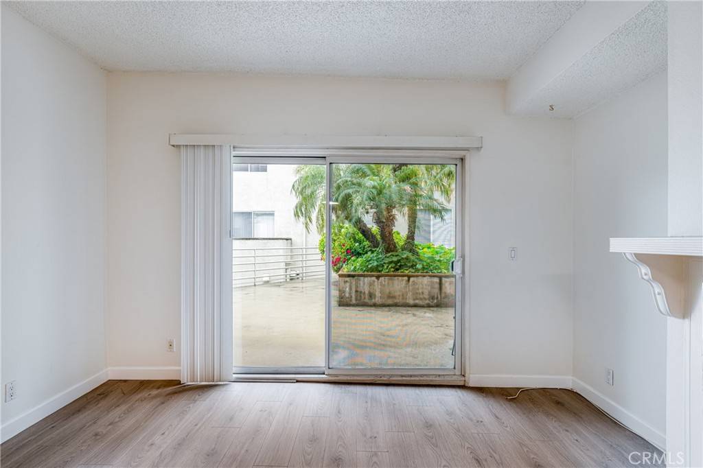 La Crescenta, CA 91214,2905 Montrose AVE #318