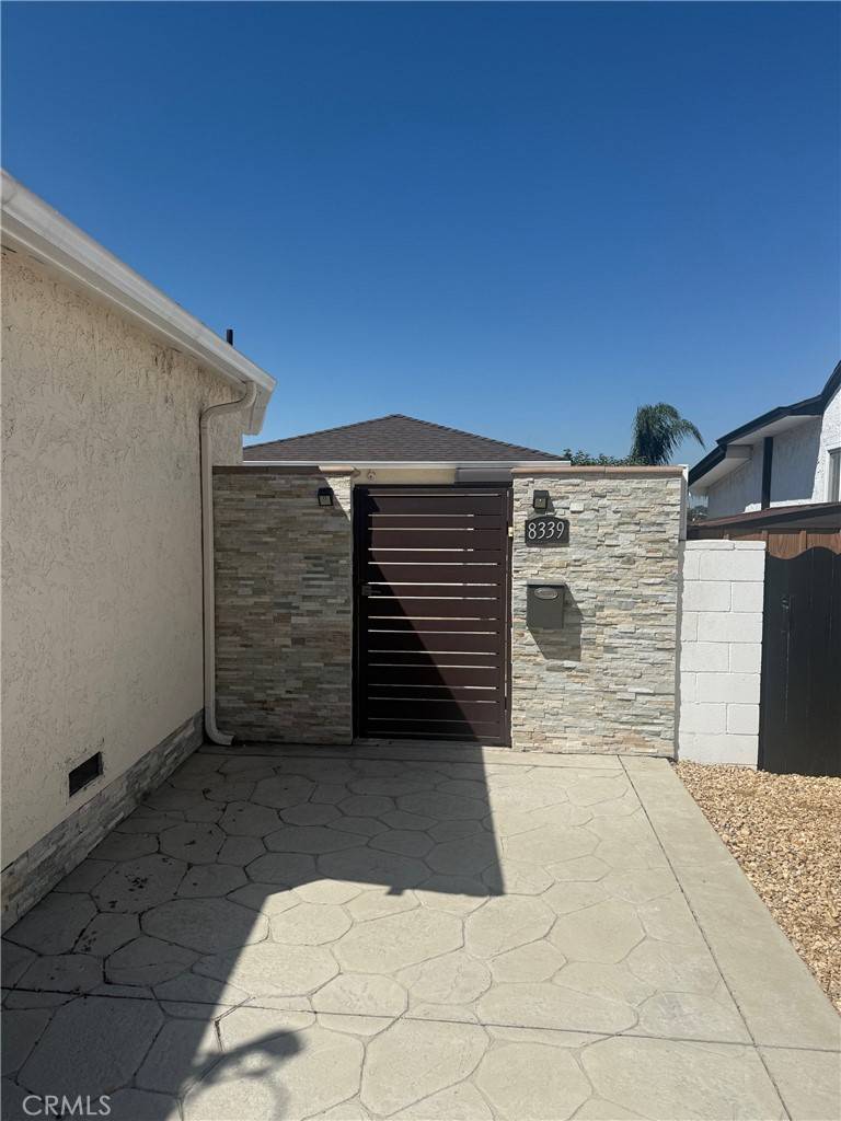 Sun Valley, CA 91352,8339 Valecrest DR