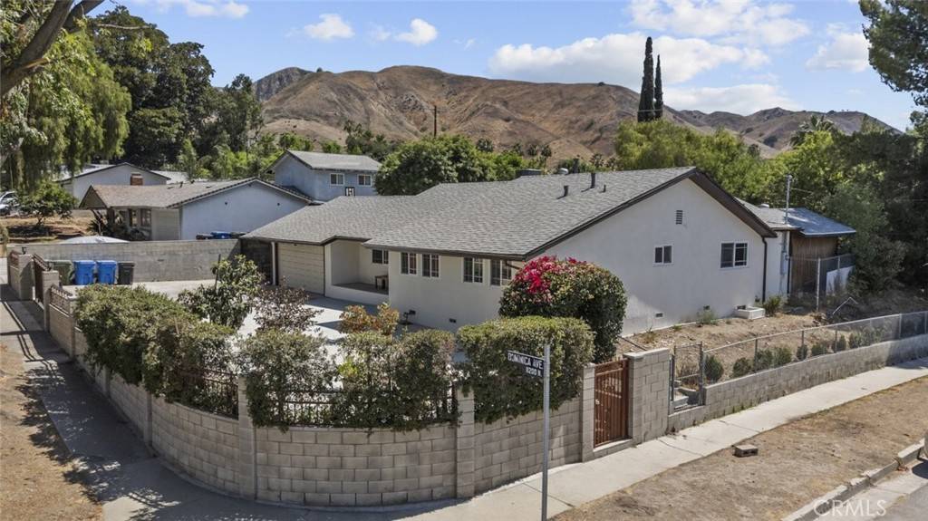 Sylmar, CA 91342,11230 Dominica AVE
