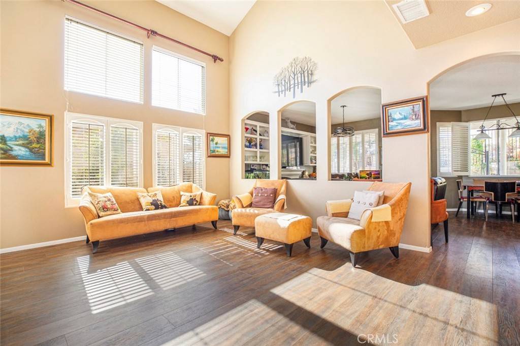 Saugus, CA 91390,28741 Park Woodland PL