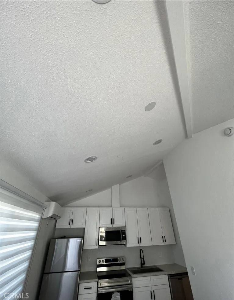 Winnetka, CA 91306,8159 Mcnulty AVE