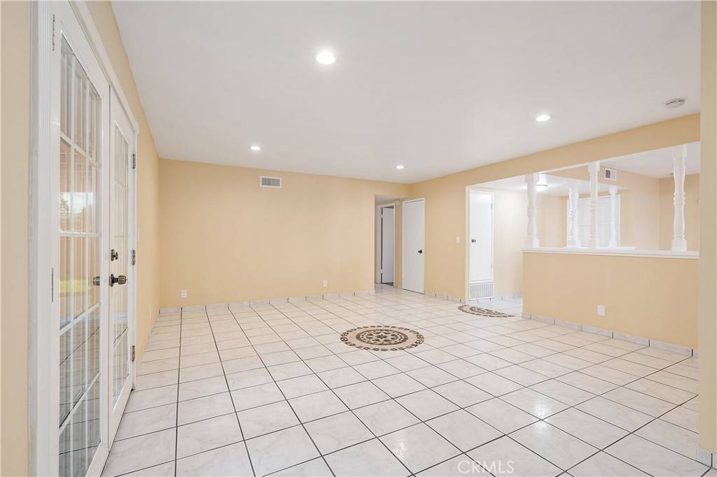 Simi Valley, CA 93065,2090 Sycamore DR