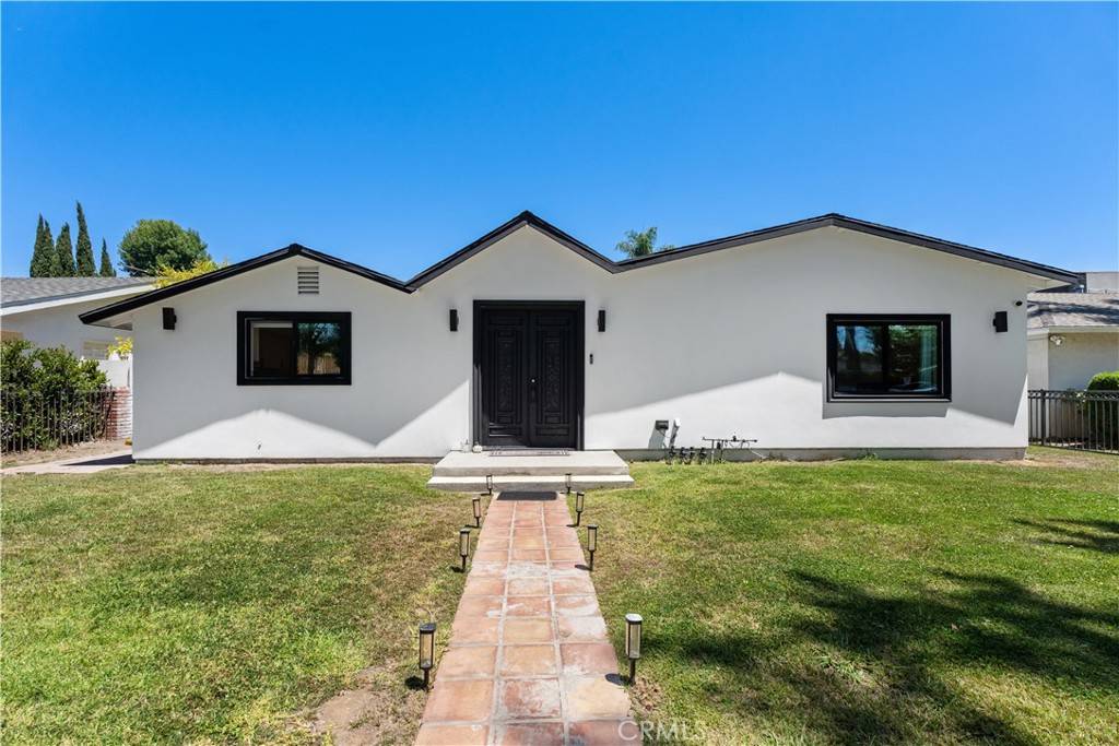 Sherman Oaks, CA 91401,5226 Woodman AVE