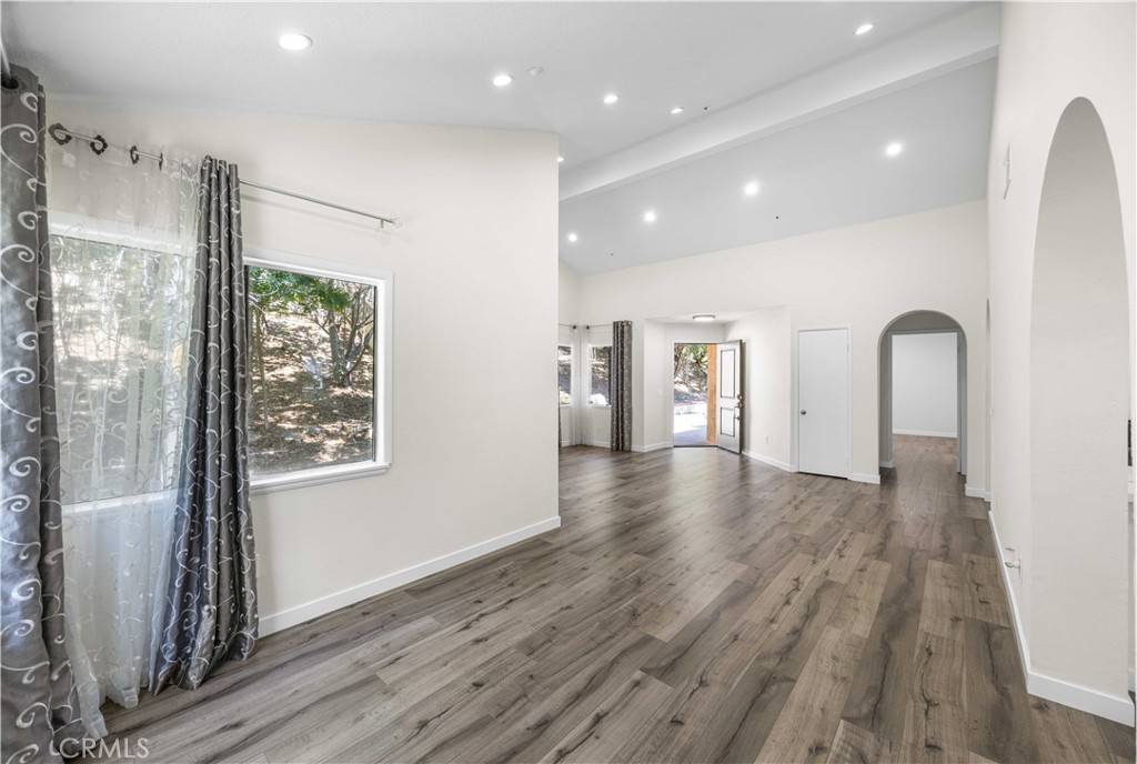 Sylmar, CA 91342,12666 Herron ST