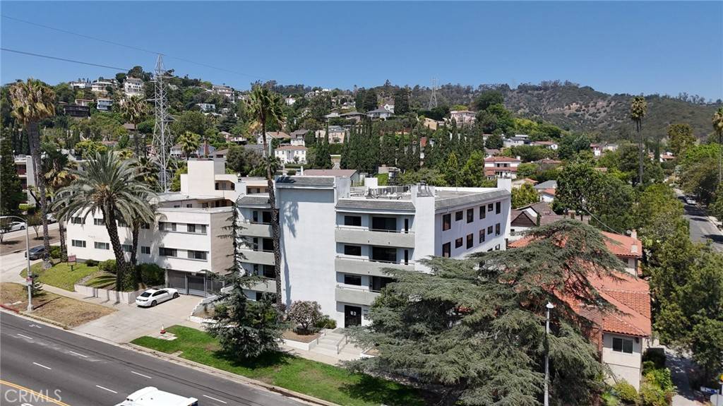 Los Angeles, CA 90027,3663 Los Feliz BLVD #6