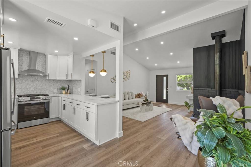 Sylmar, CA 91342,13240 -13242 Tripoli AVE