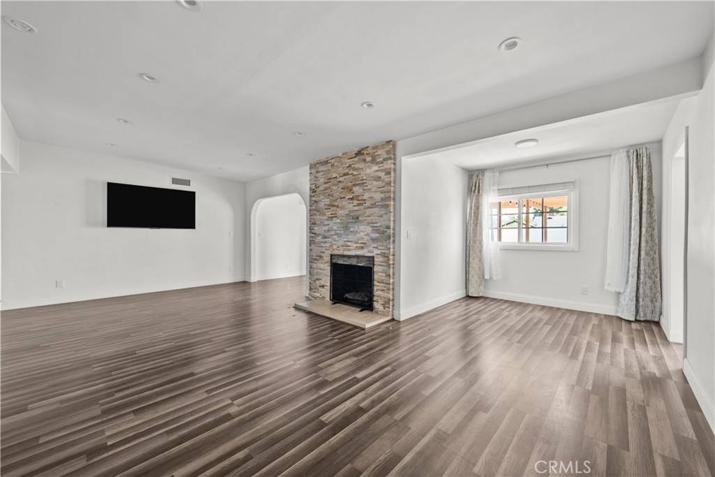 Granada Hills, CA 91344,11440 Gothic AVE