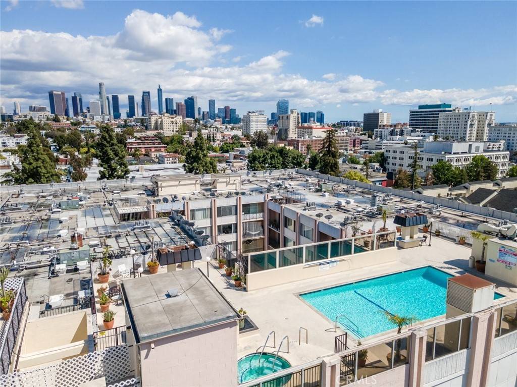 Los Angeles, CA 90057,421 S La Fayette Park PL #306