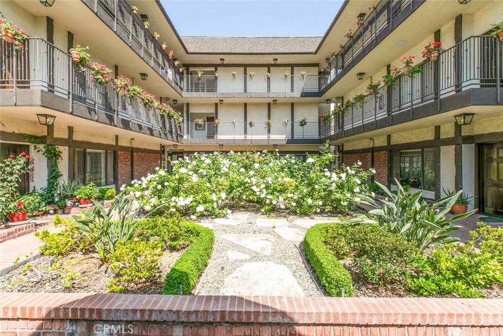 Glendale, CA 91206,234 N Kenwood ST #106