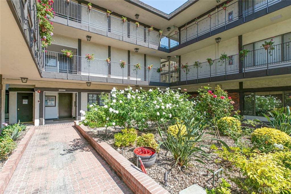 Glendale, CA 91206,234 N Kenwood ST #106