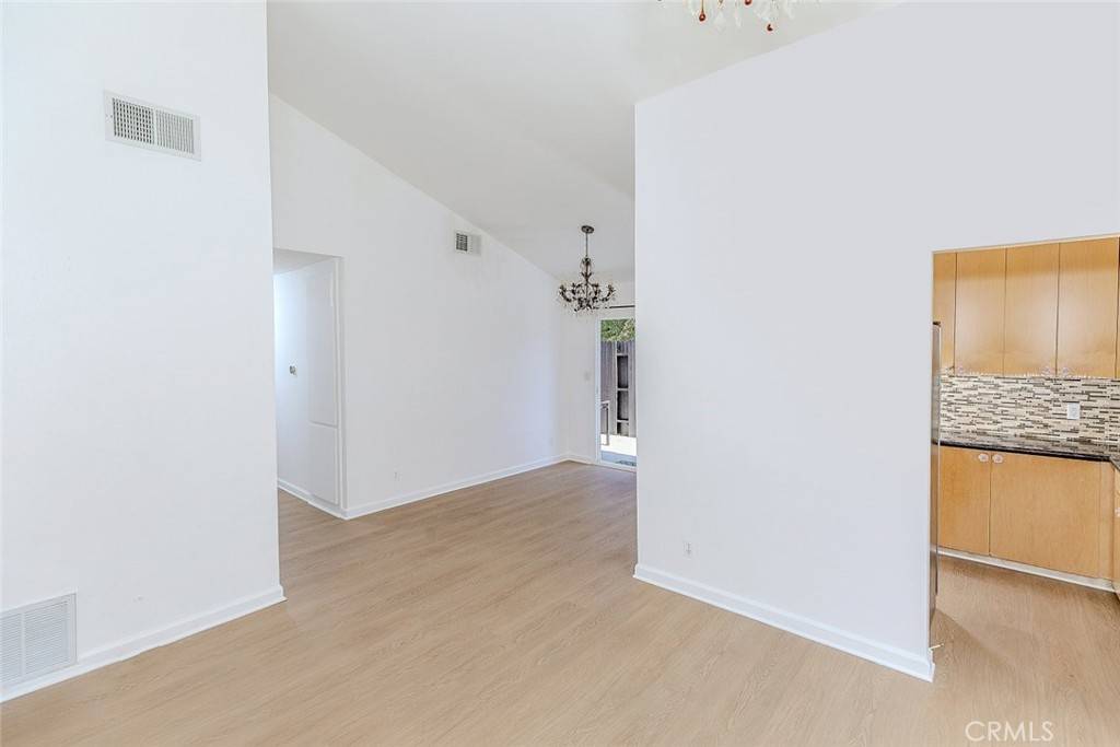 Sunland, CA 91040,8790 1/2 Wyngate ST #50