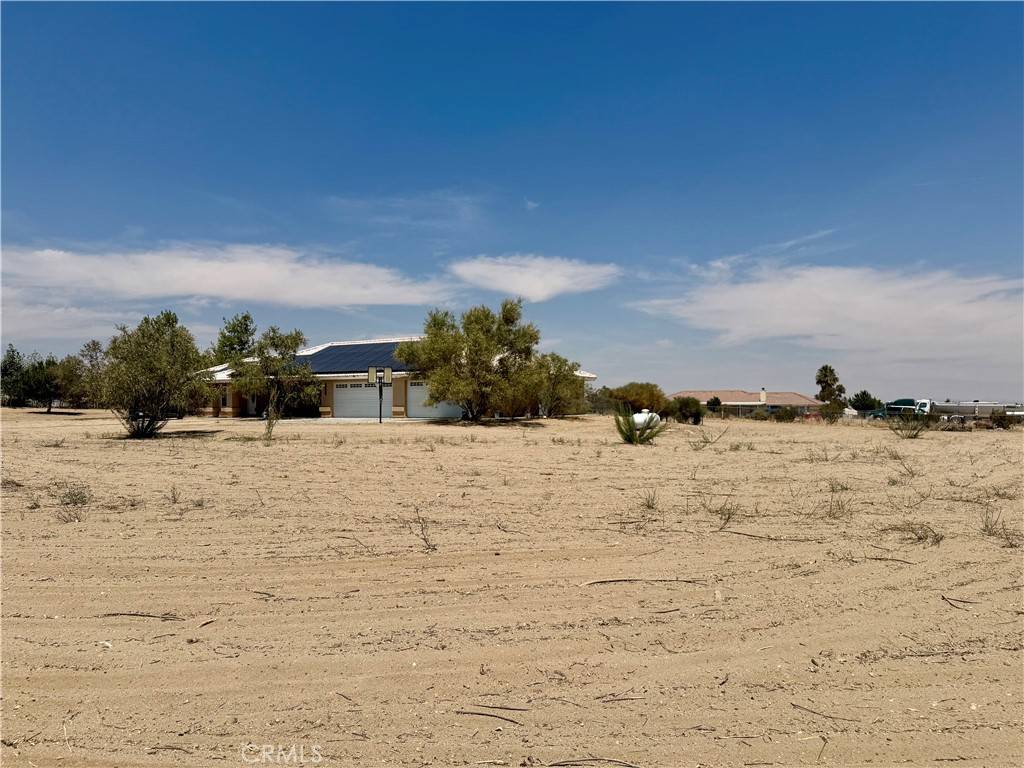 Phelan, CA 92371,5330 Goss RD
