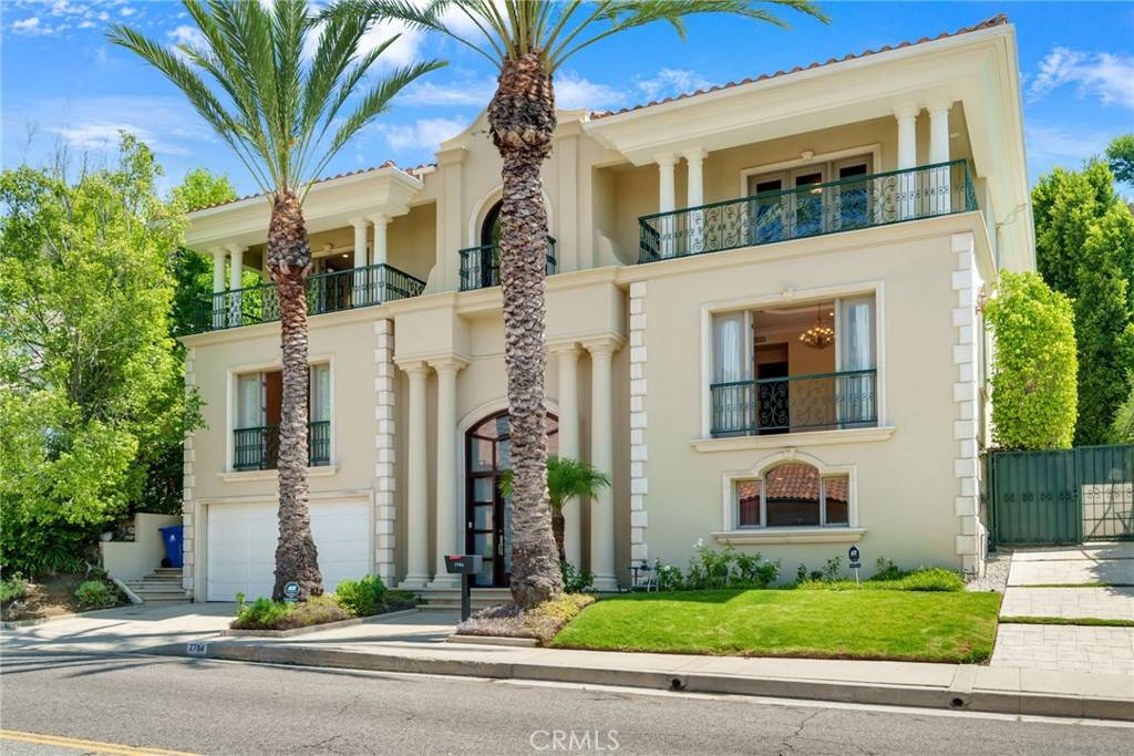 Beverly Hills, CA 90210,2784 Deep Canyon DR
