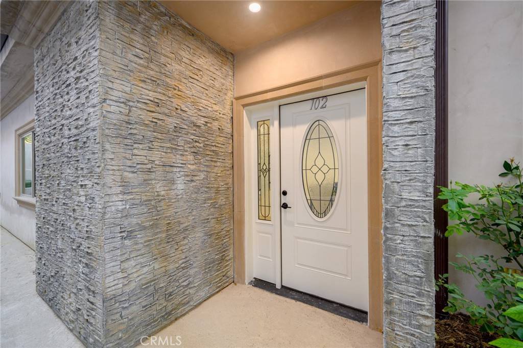 Glendale, CA 91206,357 Harvey DR #102