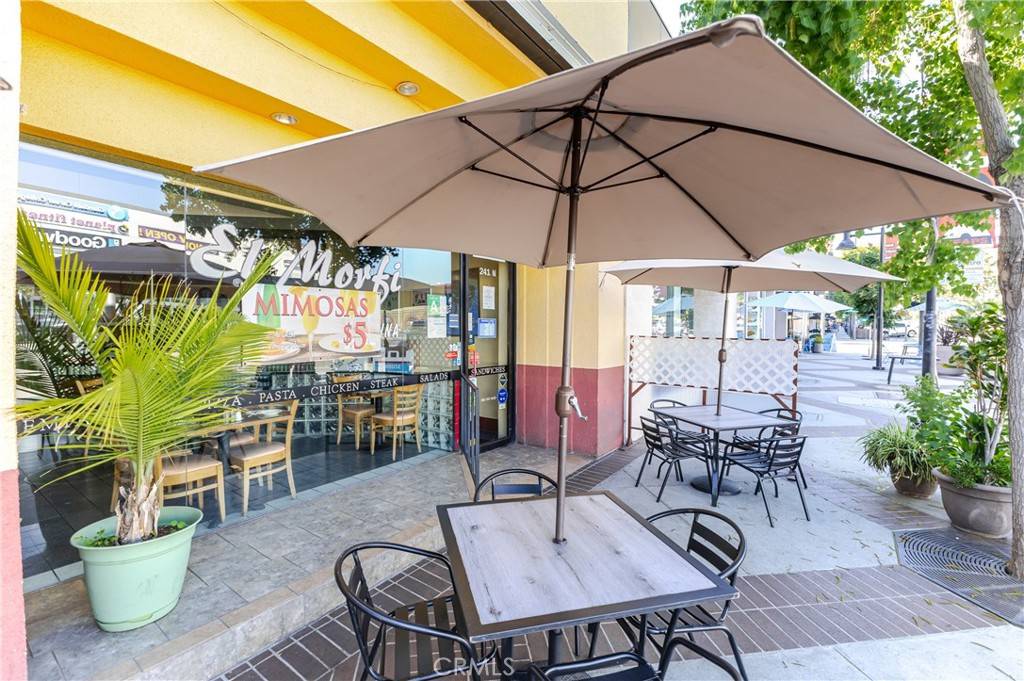 Glendale, CA 91203,241 N Brand BLVD