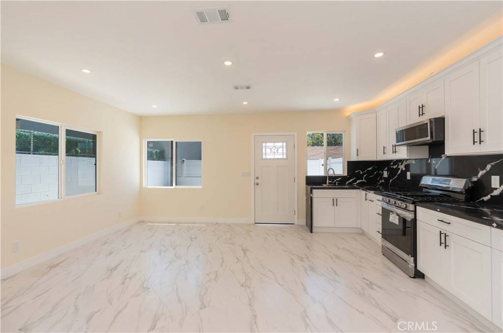 Glendale, CA 91203,536 Myrtle ST #A