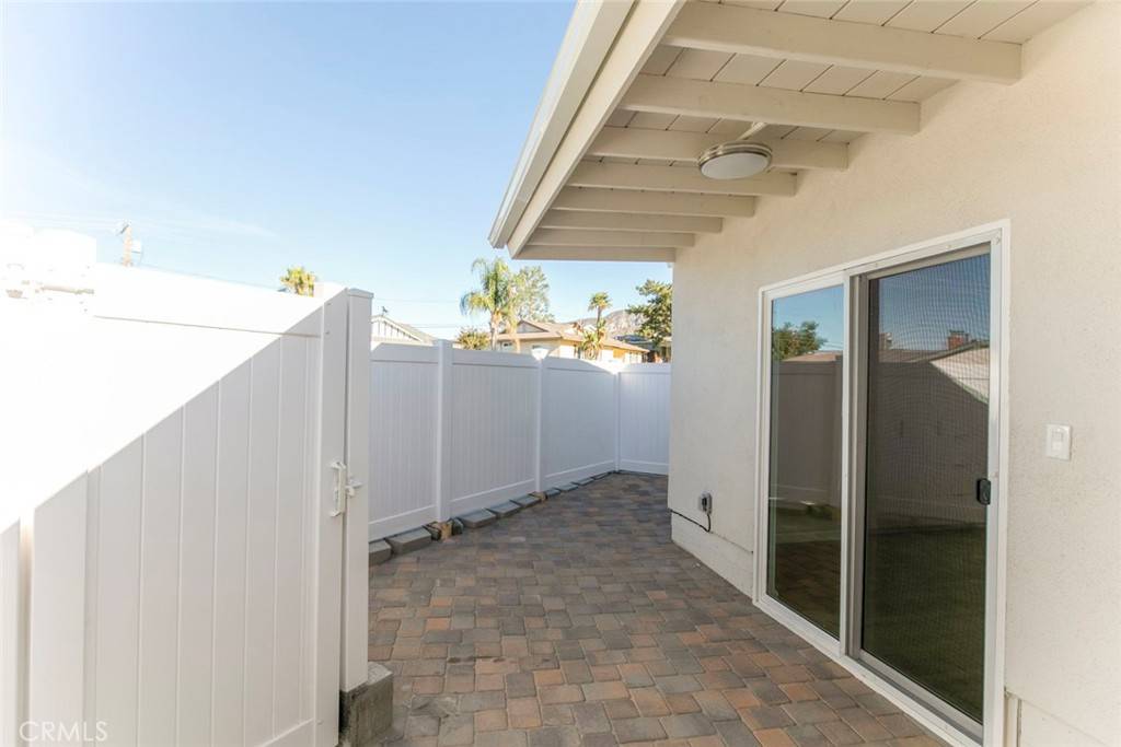 Tujunga, CA 91042,7209 Dos Rios CIR