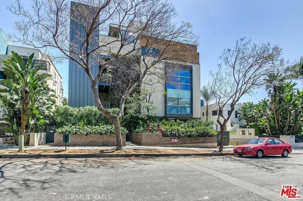 West Hollywood, CA 90046,1250 N Harper AVE #306
