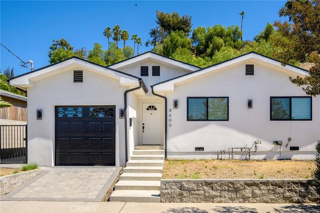 Sun Valley, CA 91352,8600 Bluffdale DR