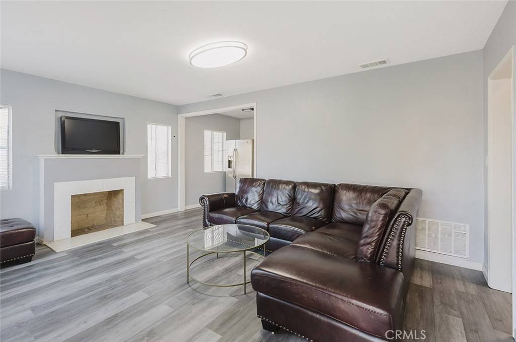 North Hollywood, CA 91605,7701 Camellia AVE