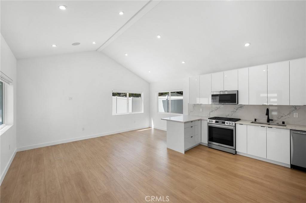 Sunland, CA 91040,8439 Apperson ST