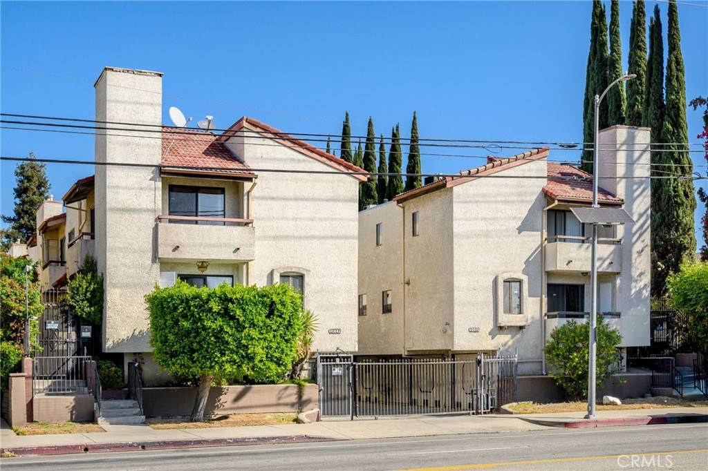 North Hollywood, CA 91605,13203 Vanowen #1