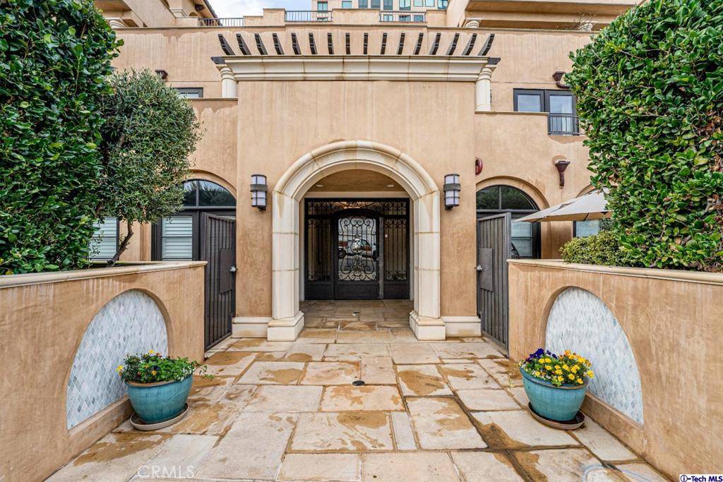 Los Angeles, CA 90024,10523 Ashton AVE #202