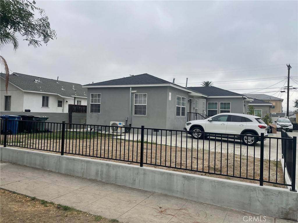 Burbank, CA 91504,2304 N Niagara