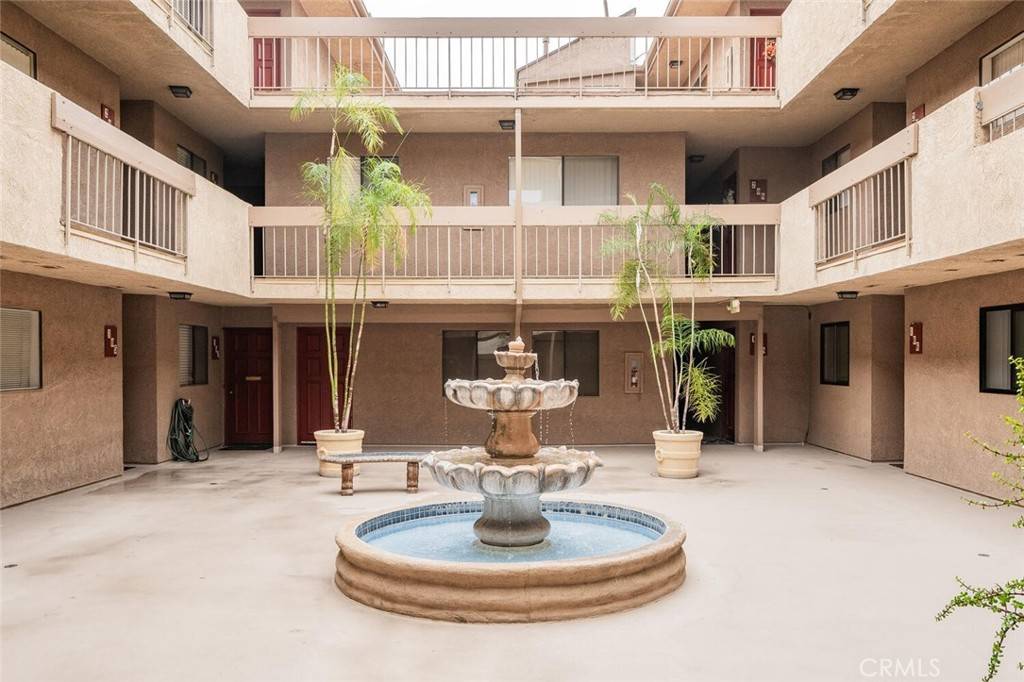 Glendale, CA 91202,250 W Fairview AVE #301