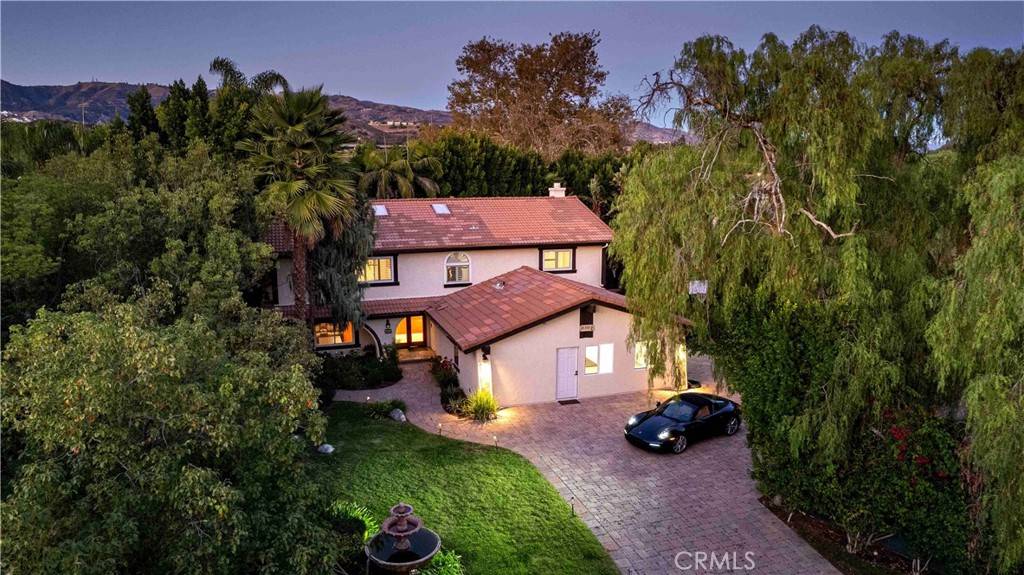 Chatsworth, CA 91311,21301 Bermuda